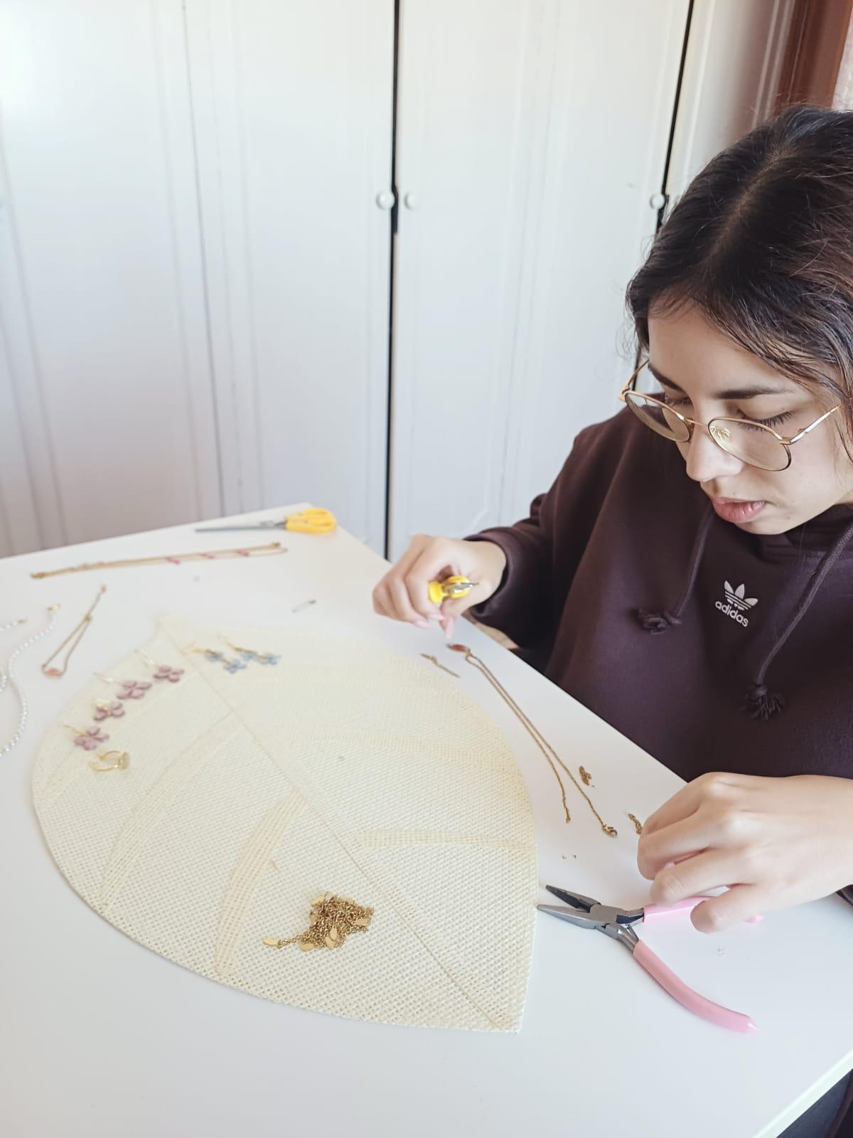 Sobre Nosotros - Lanie Bloom